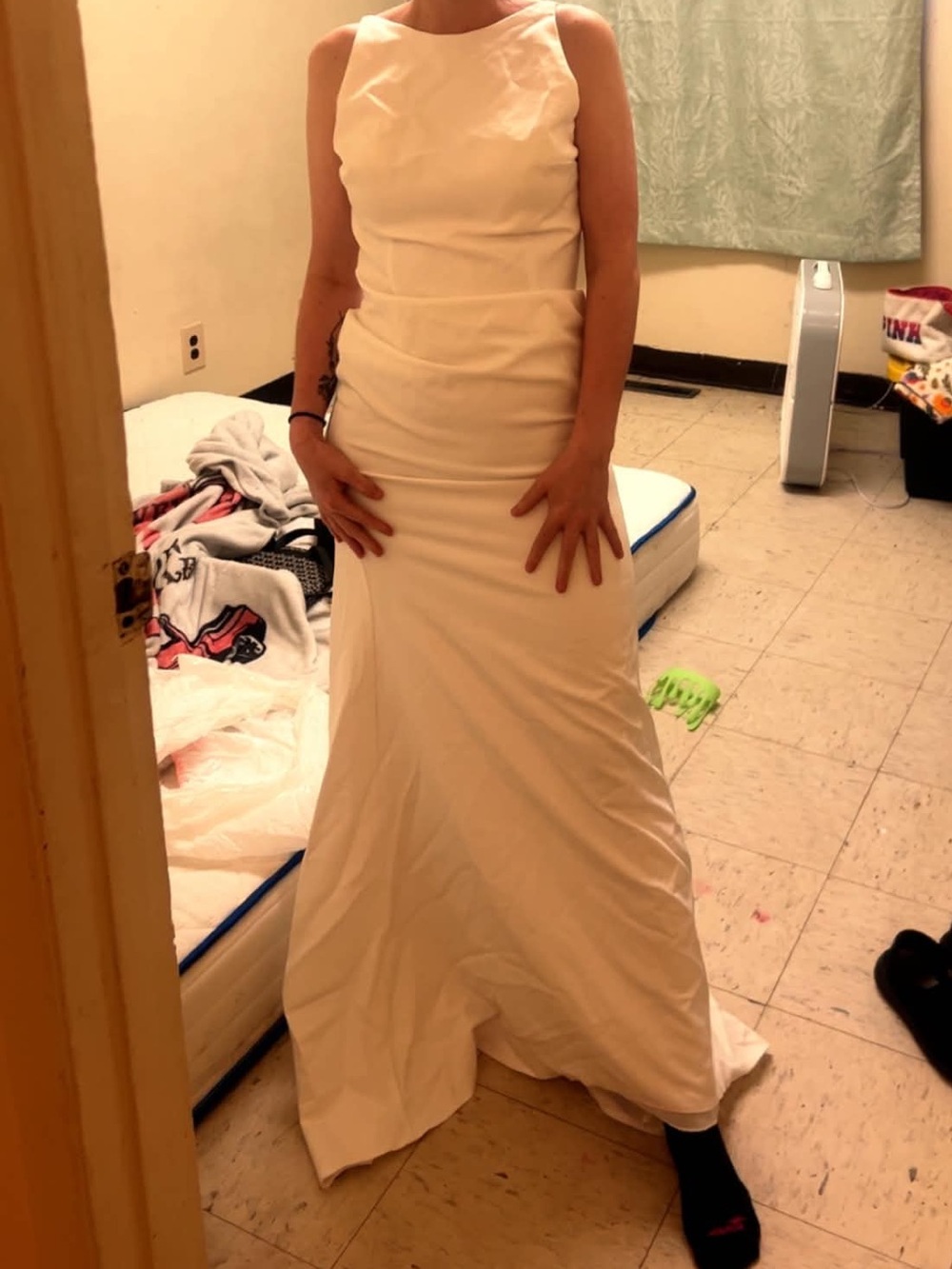 Sleek White Sleeveless Wedding Gown - Modern Fitted Silhouette